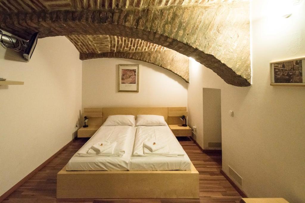 Economy Doppelzimmer mit privatem externen Bad