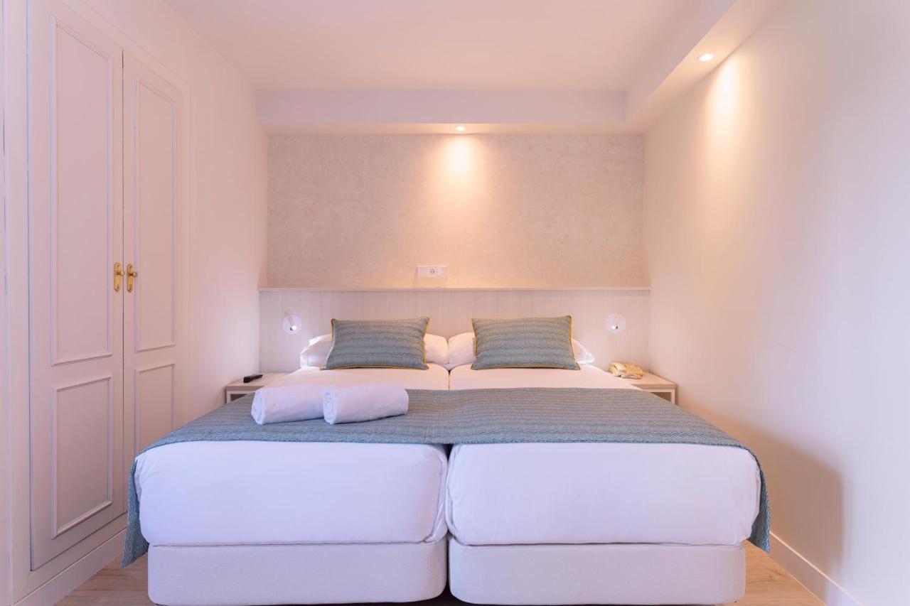 Promo Room