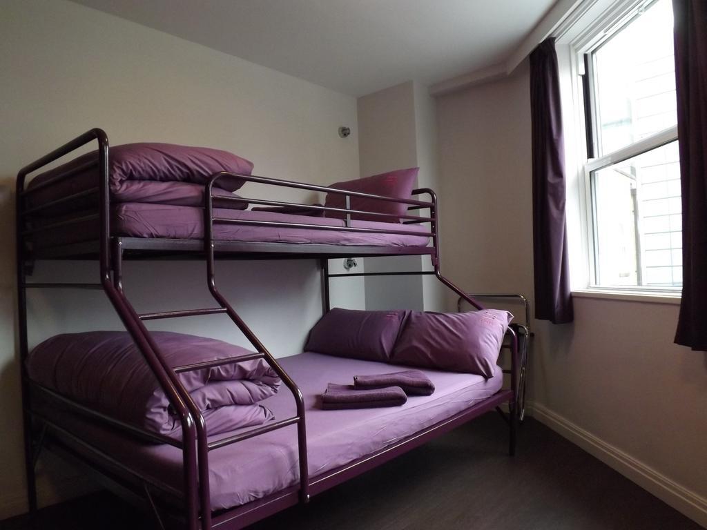 Driepersoonskamer met Eigen Badkamer