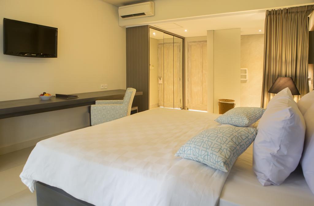 Deluxe Double or Twin Rooms