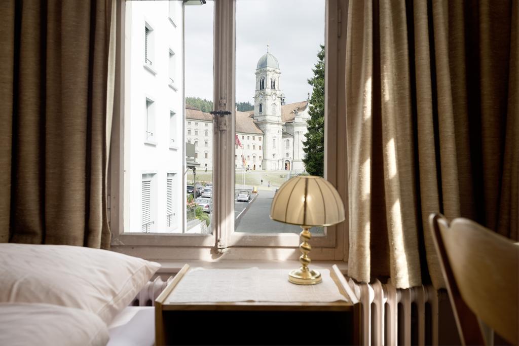Doppelzimmer mit Gemeinschaftsbad