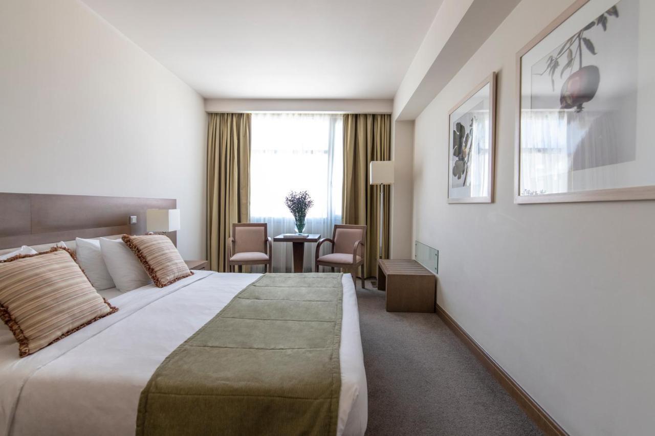 Superior Double or Twin Room,1178392147:JPEG