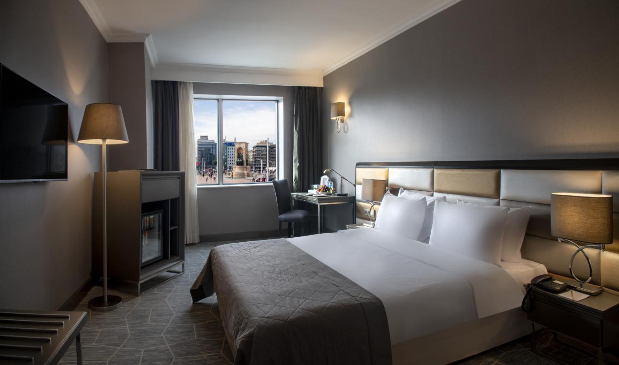 Superior Double or Twin Room with City View