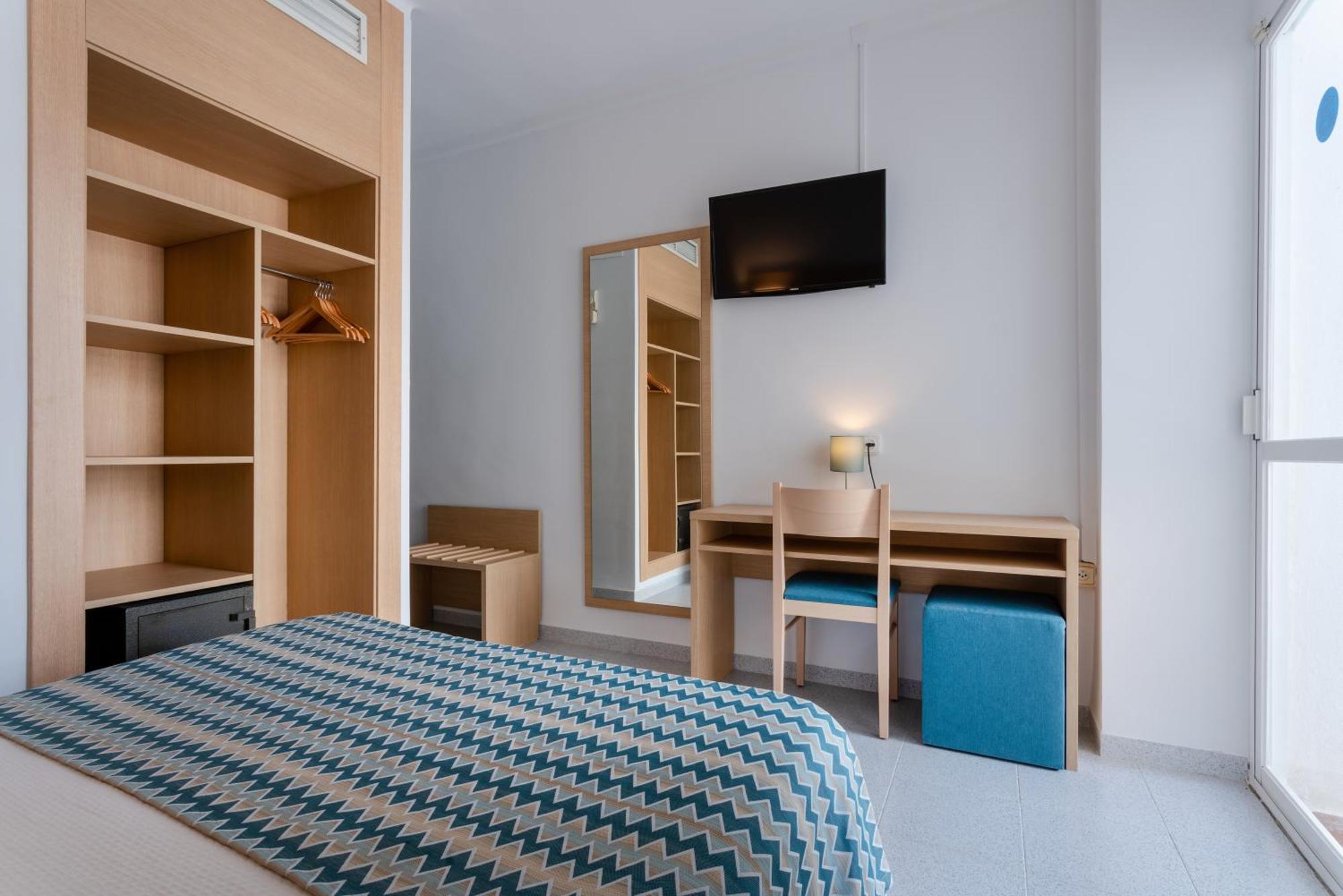 Chambre Simple Supérieure (1 Adulte)