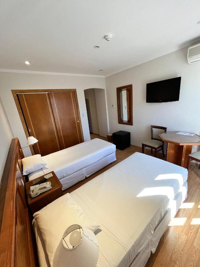 Acomodação Standard com 2 Camas de Solteiro e Vista da Cidade