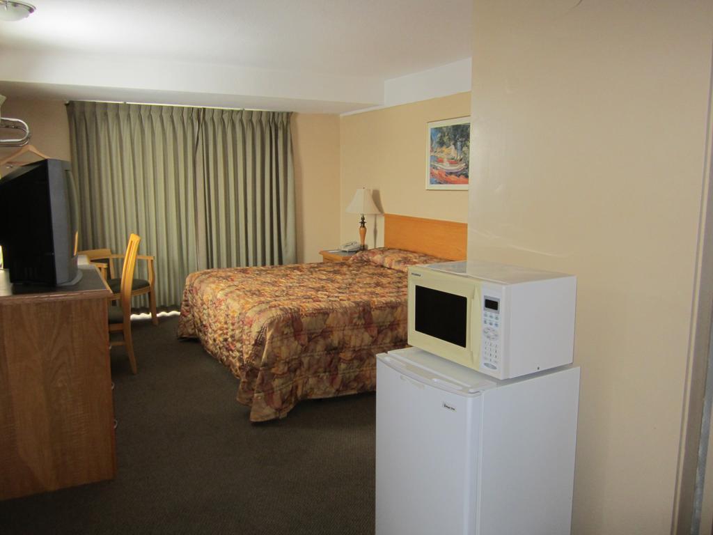 Standard Zimmer mit Kingsize-Bett
