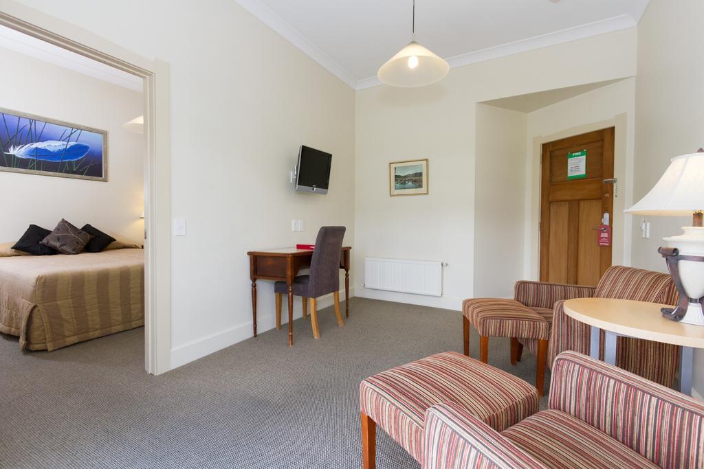 One-Bedroom Suite