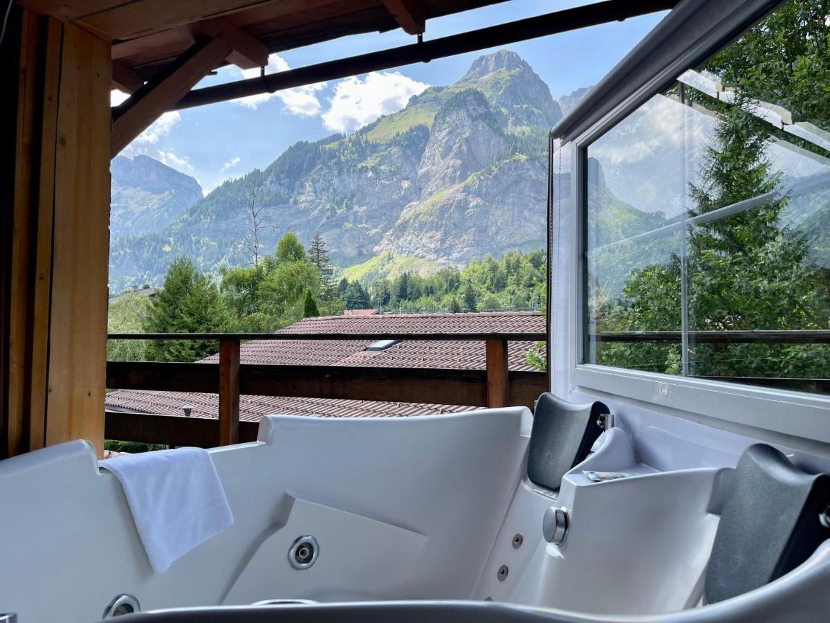 Superior Room Plus with rolling-out Whirlpool and Fireplace