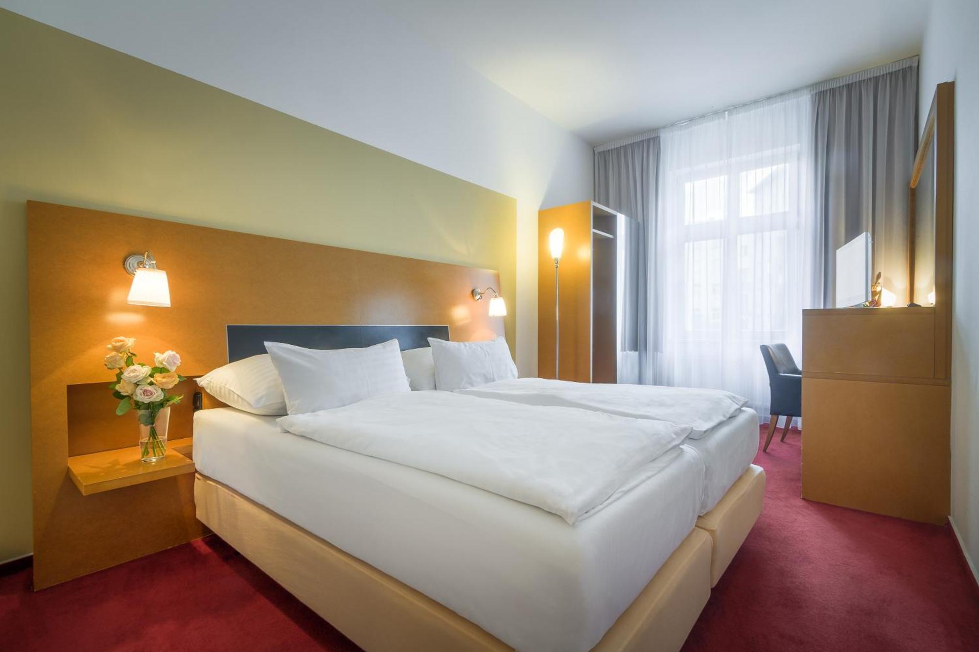 Standaard Tweepersoonskamer met Extra Bed