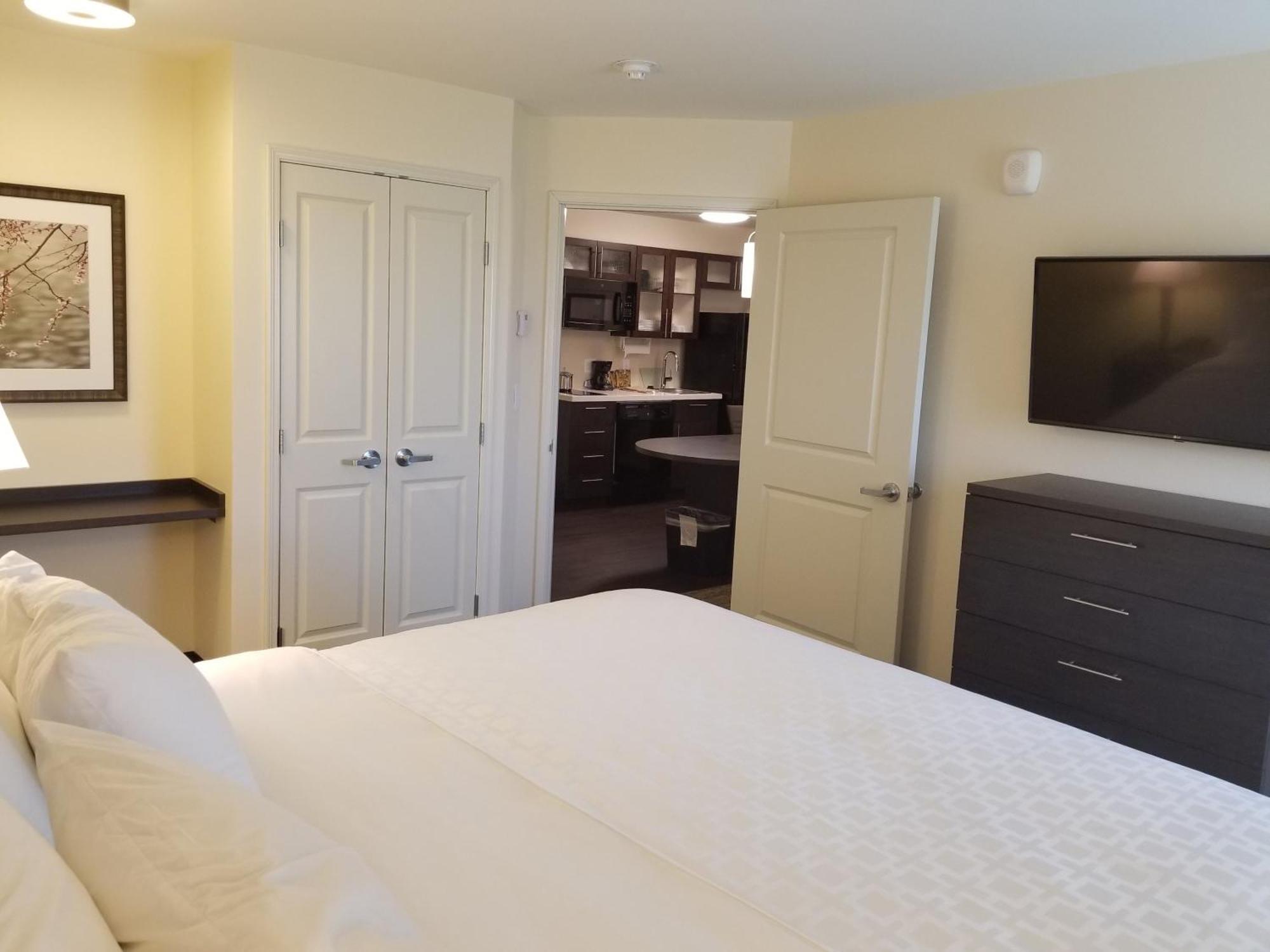 One-Bedroom Suite