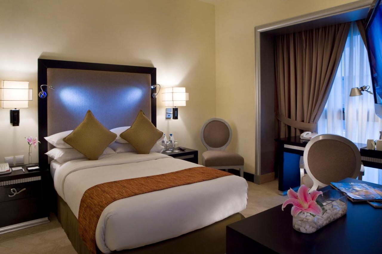 Standard Queen Room (Complimentary Shuttle Service to La Mer Beach, Dubai Mall / Burj Khalifa & other Malls - Drop Off Only with Fixed Timing),1556287819:JPEG