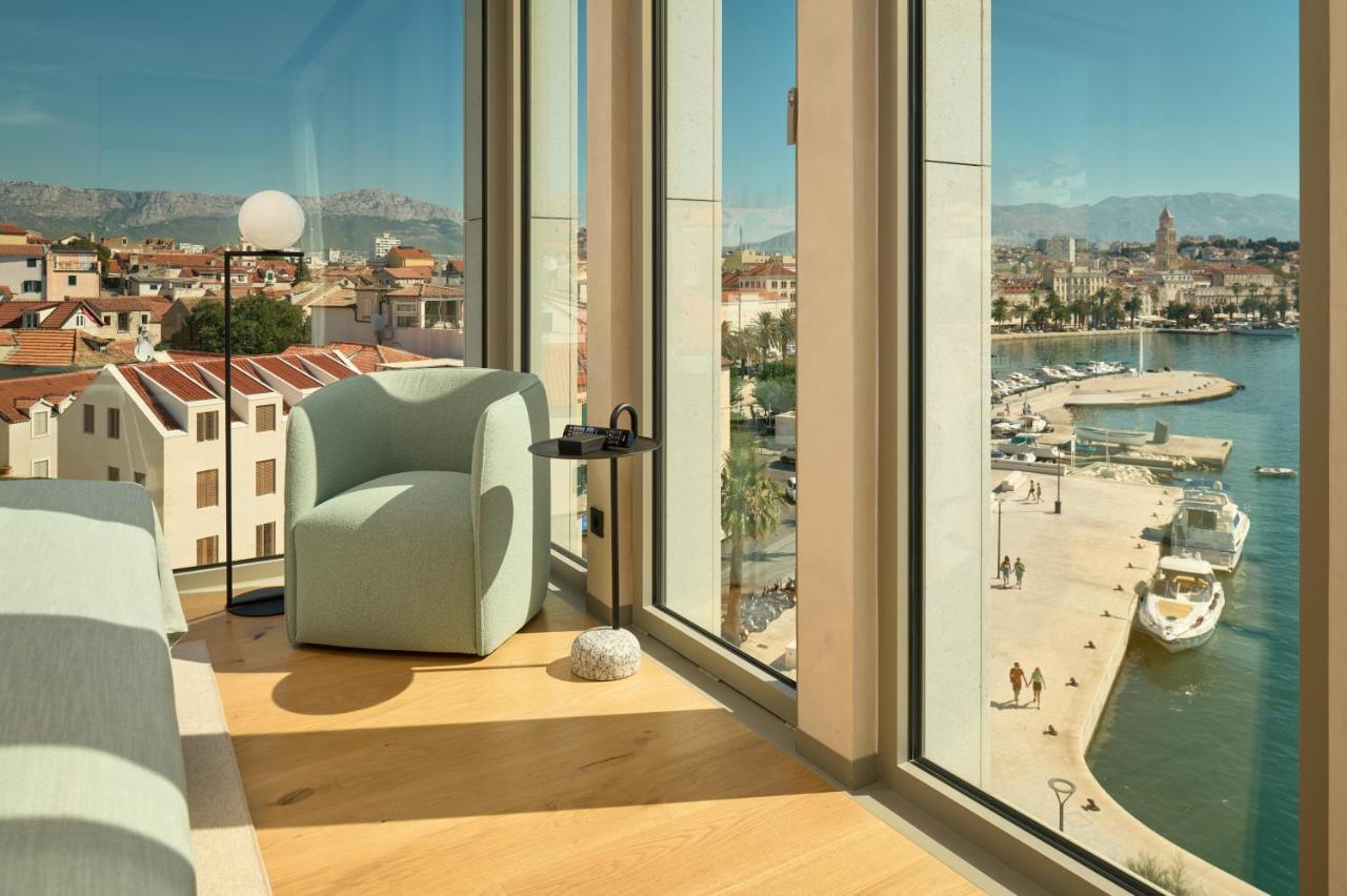 Premium Zweibettzimmer mit Meerblick – Eckzimmer