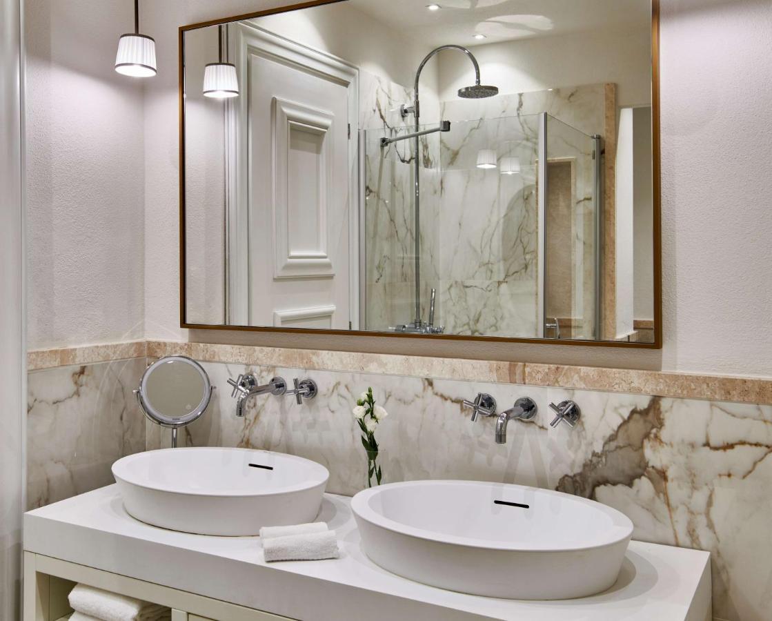 Junior Suite King con Giardino e Vasca Idromassaggio
