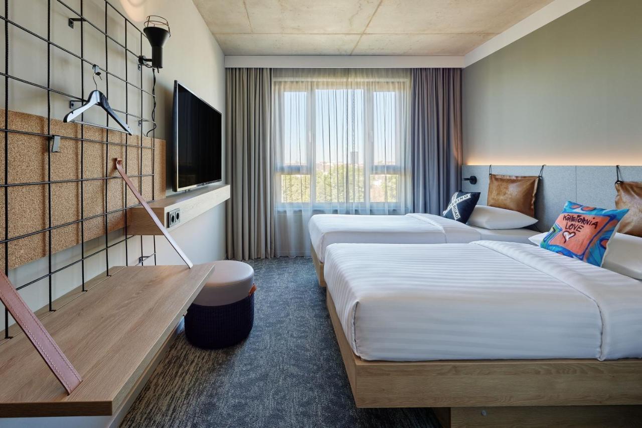 Standard Twin Room,1607755503:JPEG