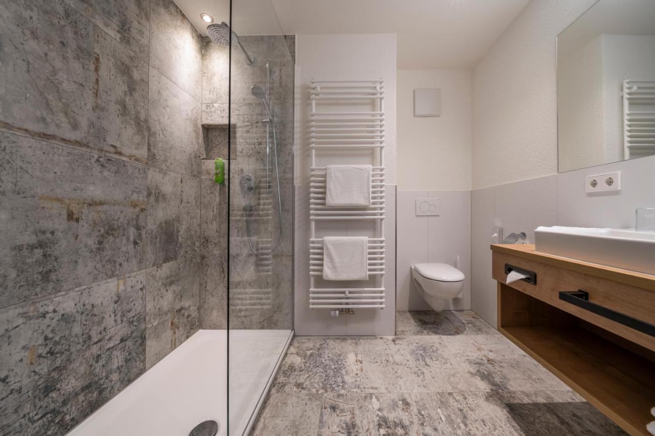 Doppelzimmer mit Balkon