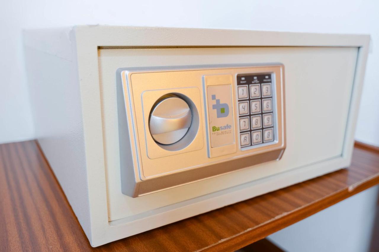 Economy Double Room,1370865095:JPEG