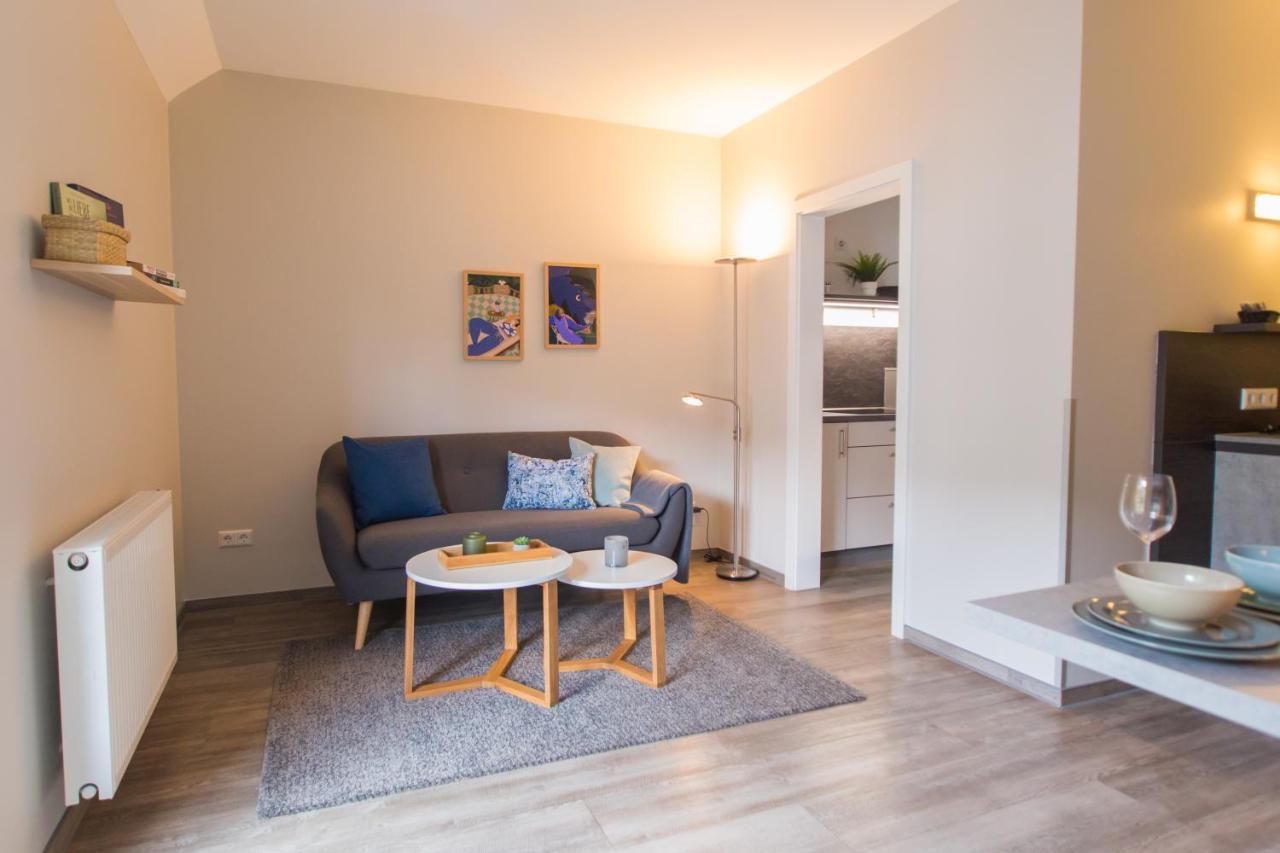 Studio Apartment,1380855803:JPEG