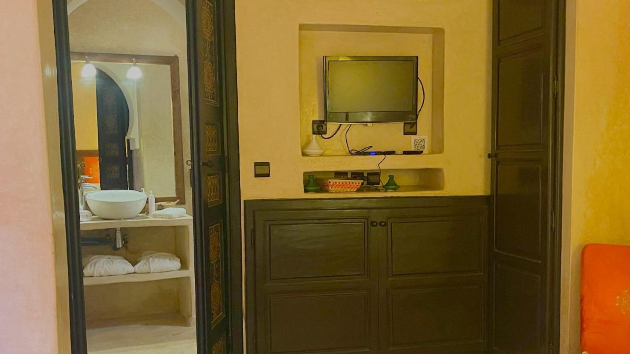 Deluxe Room,1386620096:JPEG