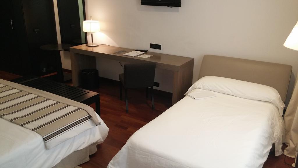 Chambre Double Standard (2 Adultes + 1 Enfant)