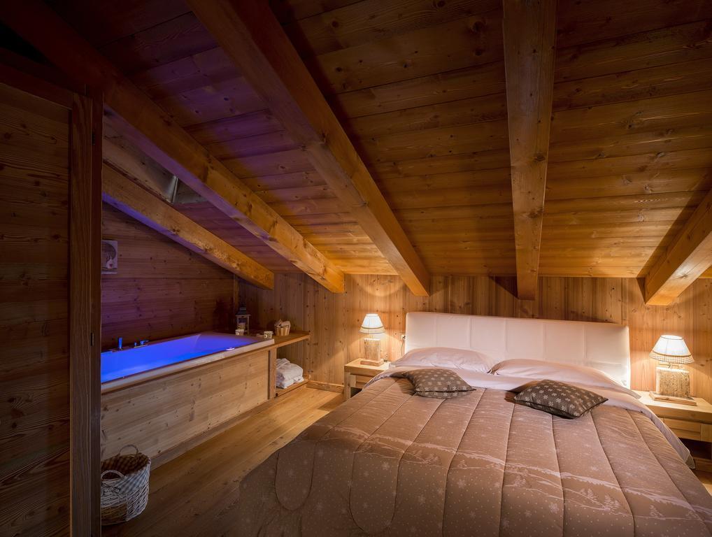 Suite with Spa Bath
