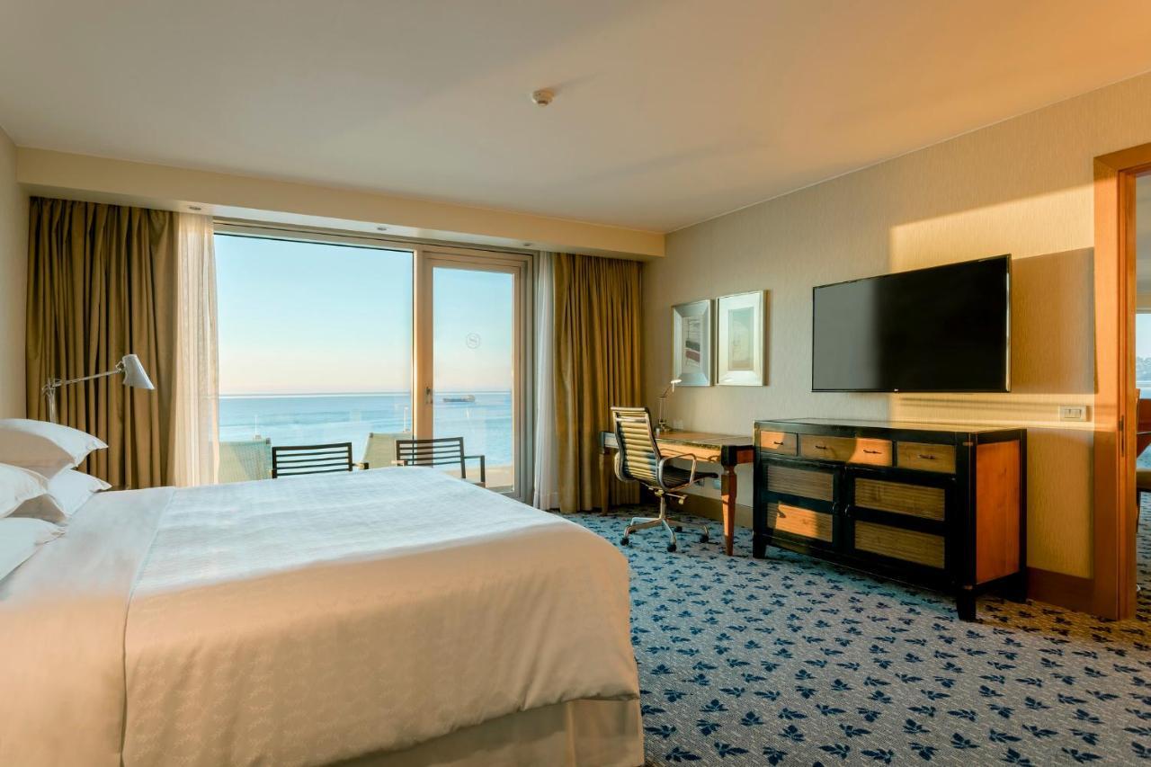 Presidential, 1 Bedroom Presidential Suite, 1 King, Balcony,1419723294:JPEG