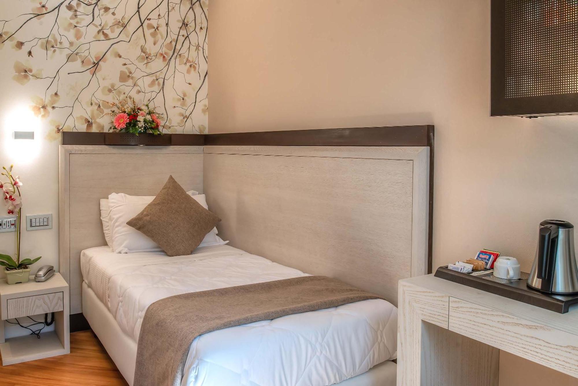 Single Room,1580515233:JPEG