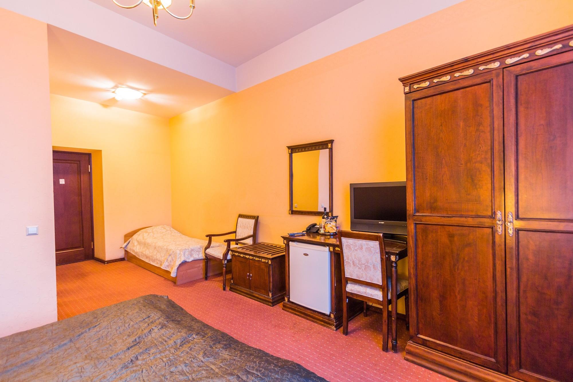 Deluxe Doppelzimmer (2 Erwachsene & 1 Kind)
