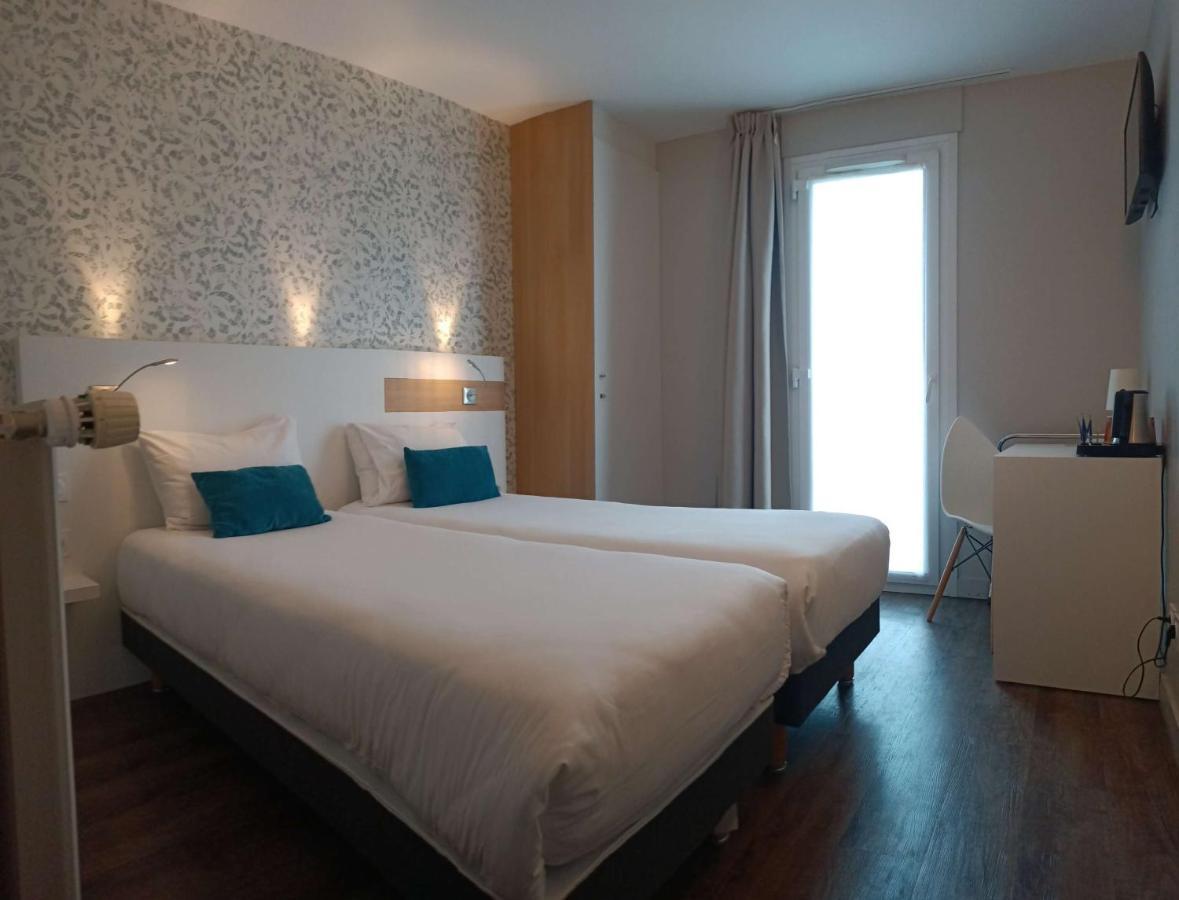 Twin Room,1596014617:JPEG