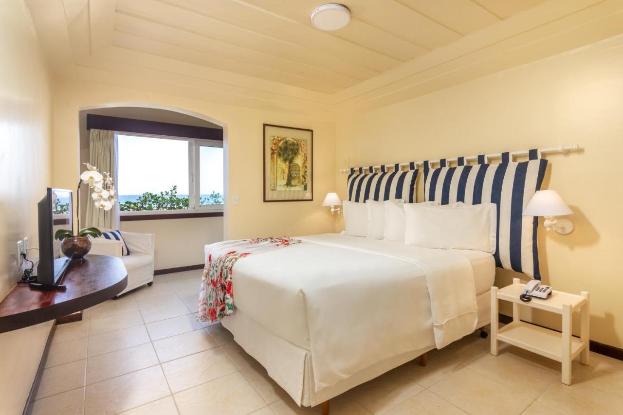Quarto Duplo Standard com Vista Parcial do Mar