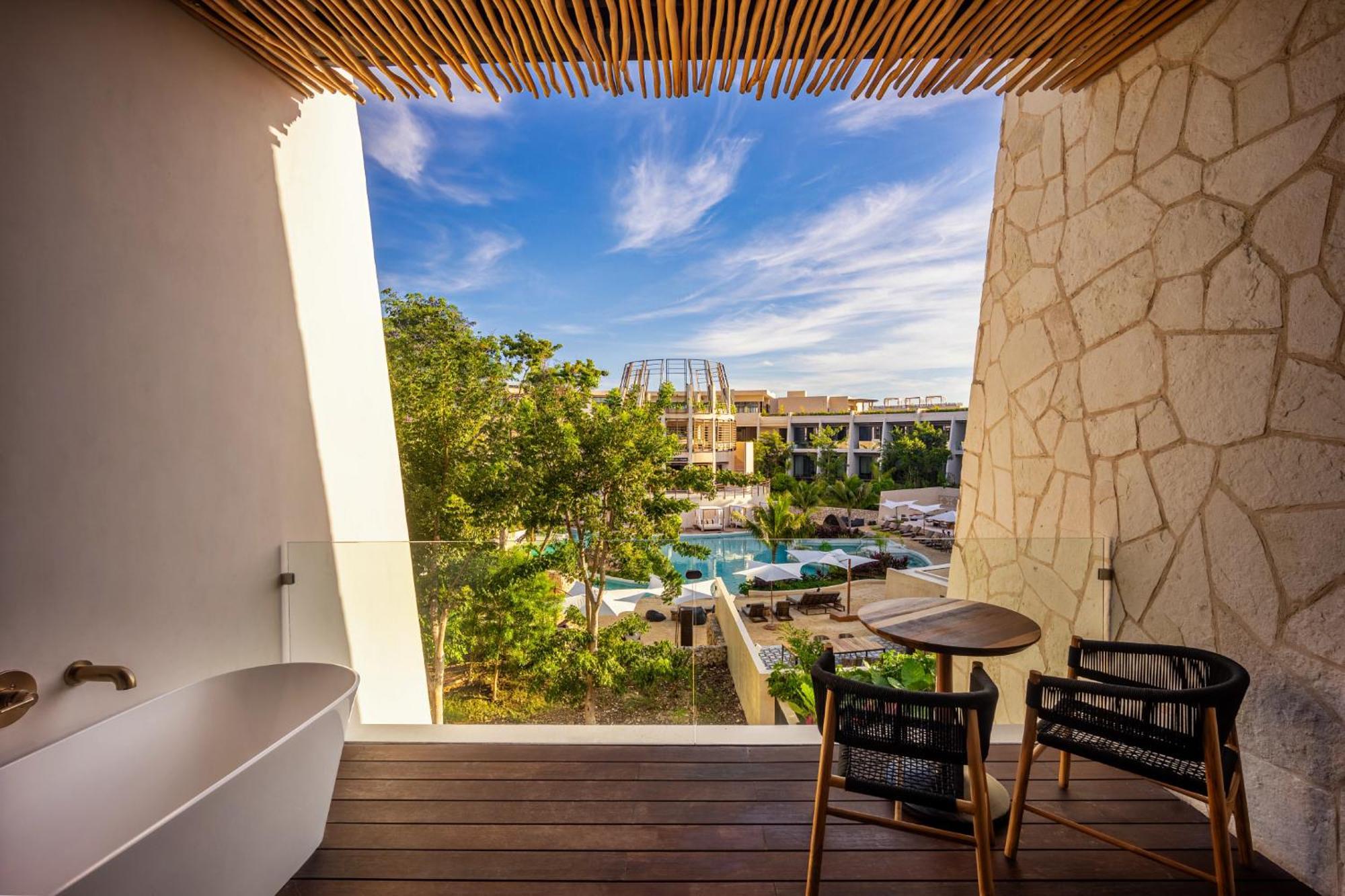 Junior Suite Tropical View Double Beds