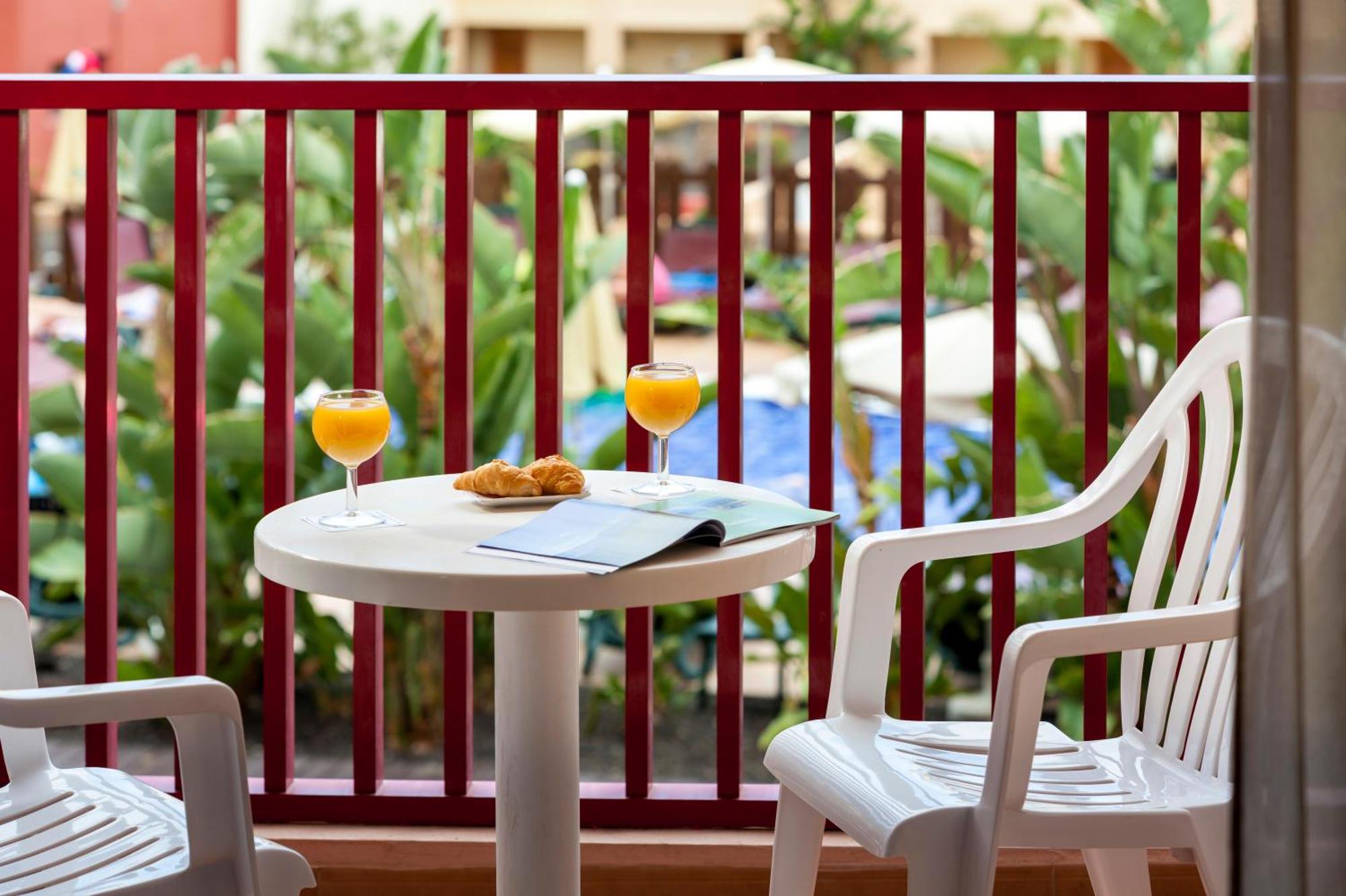 Family Room (2 Adults + 2 Children) with Pool View,1516507513:JPEG