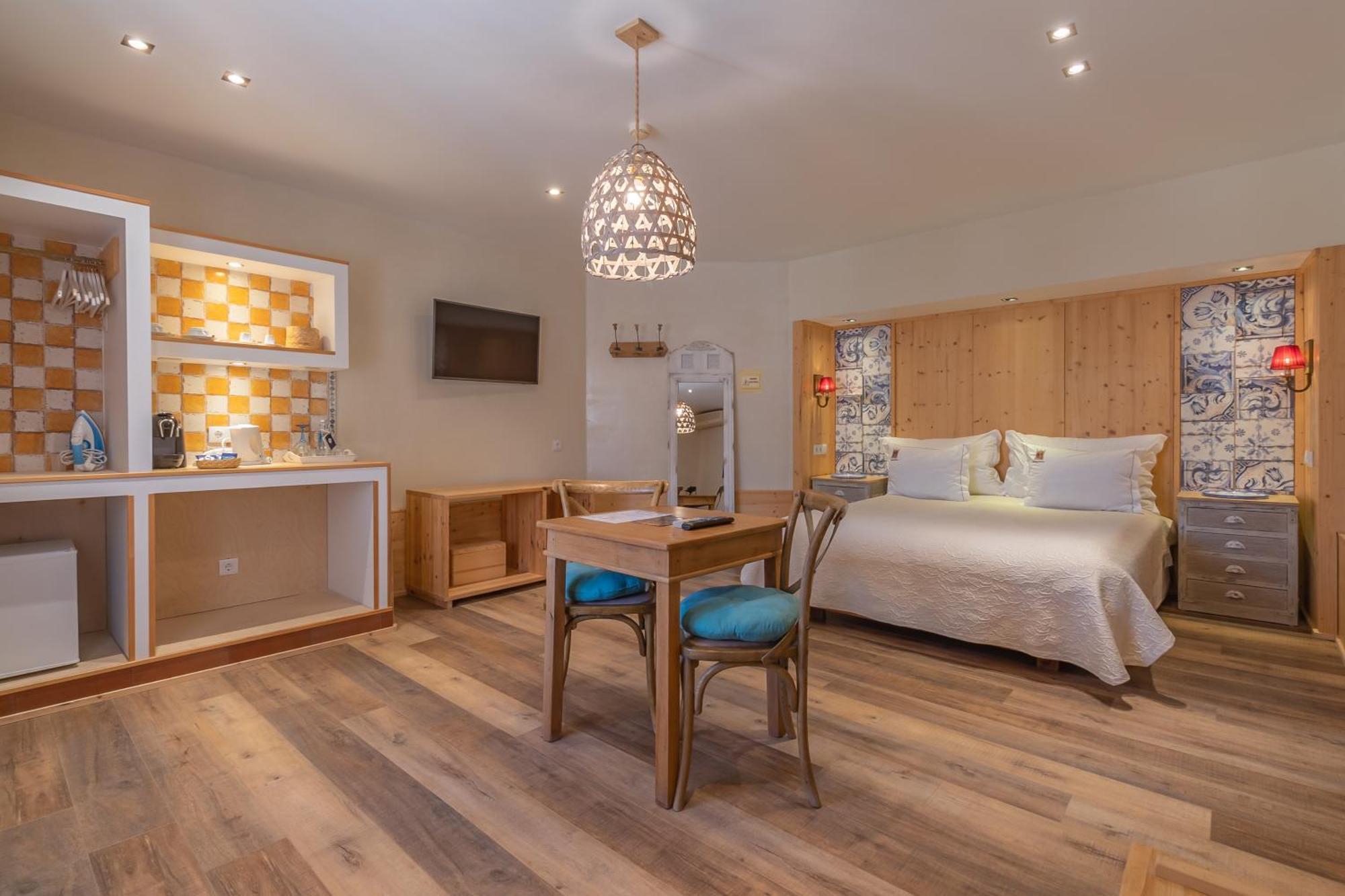 Junior Suite,1536905347:JPEG