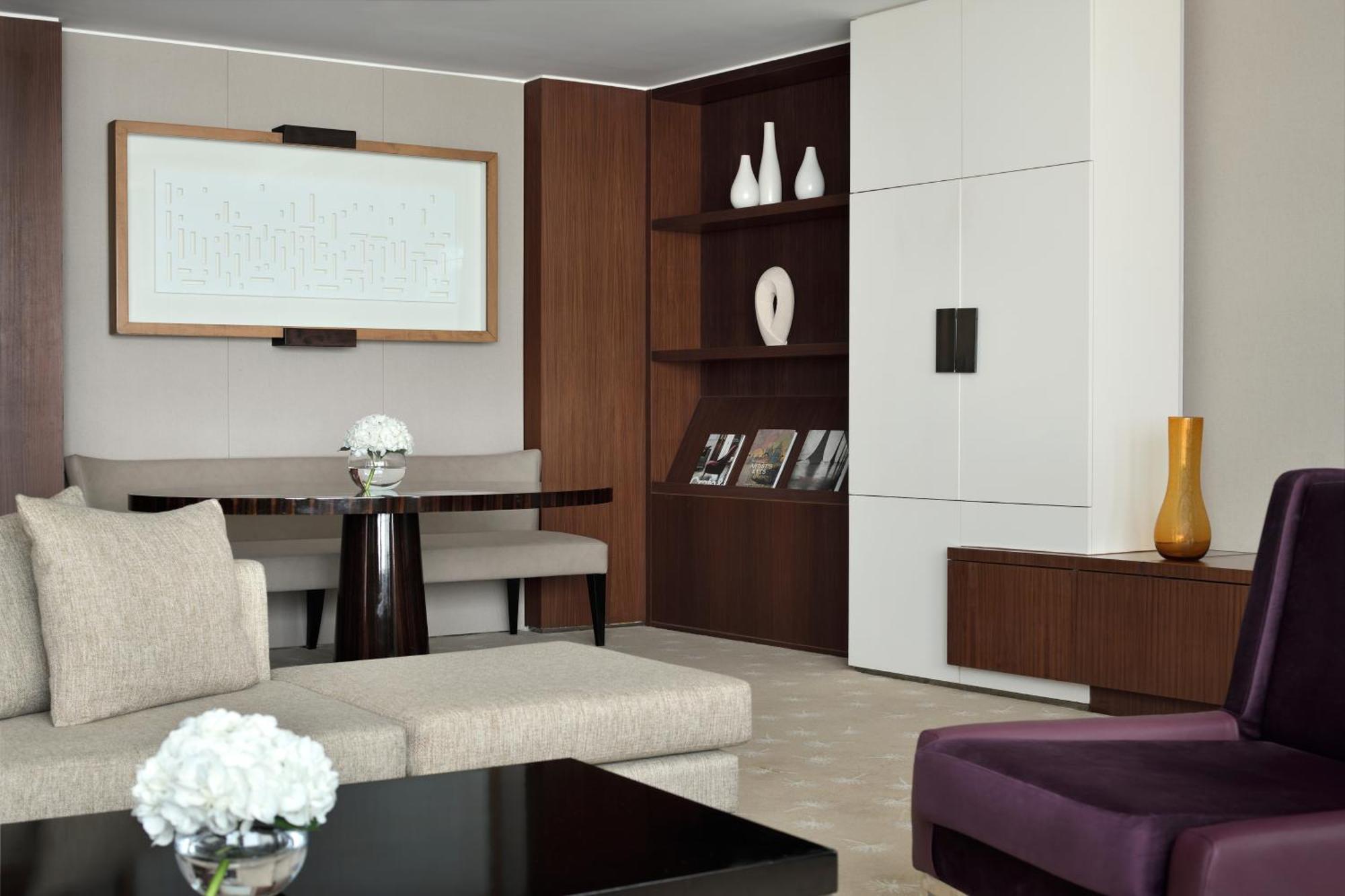 Signature Suite with Creek View - Club Access,1540828381:JPEG