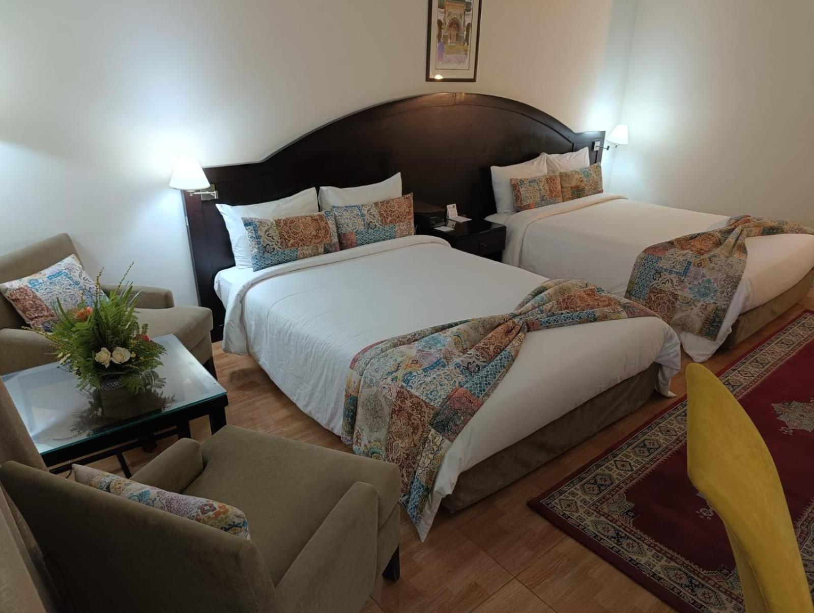 HABITACIÓN DOBLE - 2 CAMAS - CIUDAD