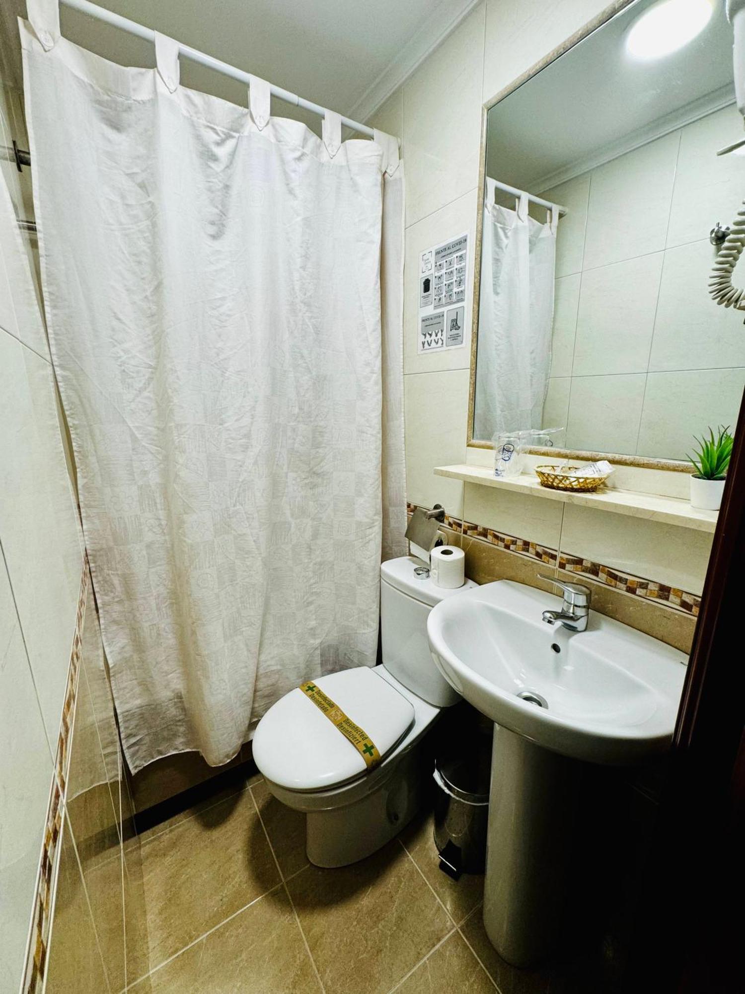 Single Room,1541937100:JPEG