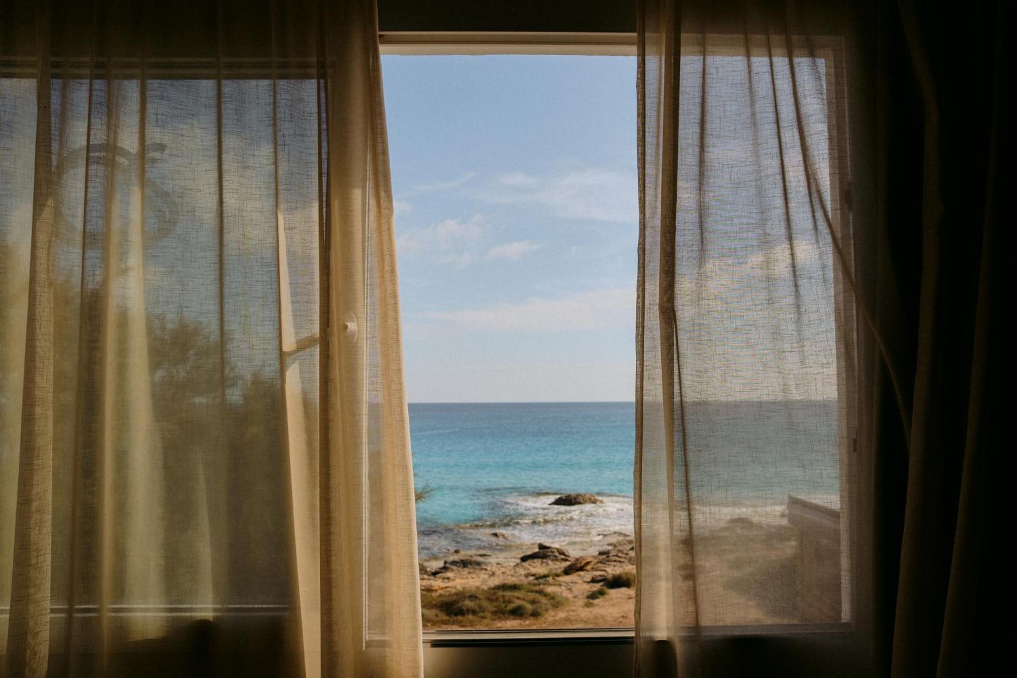Studio with Sea View,1547412724:JPEG