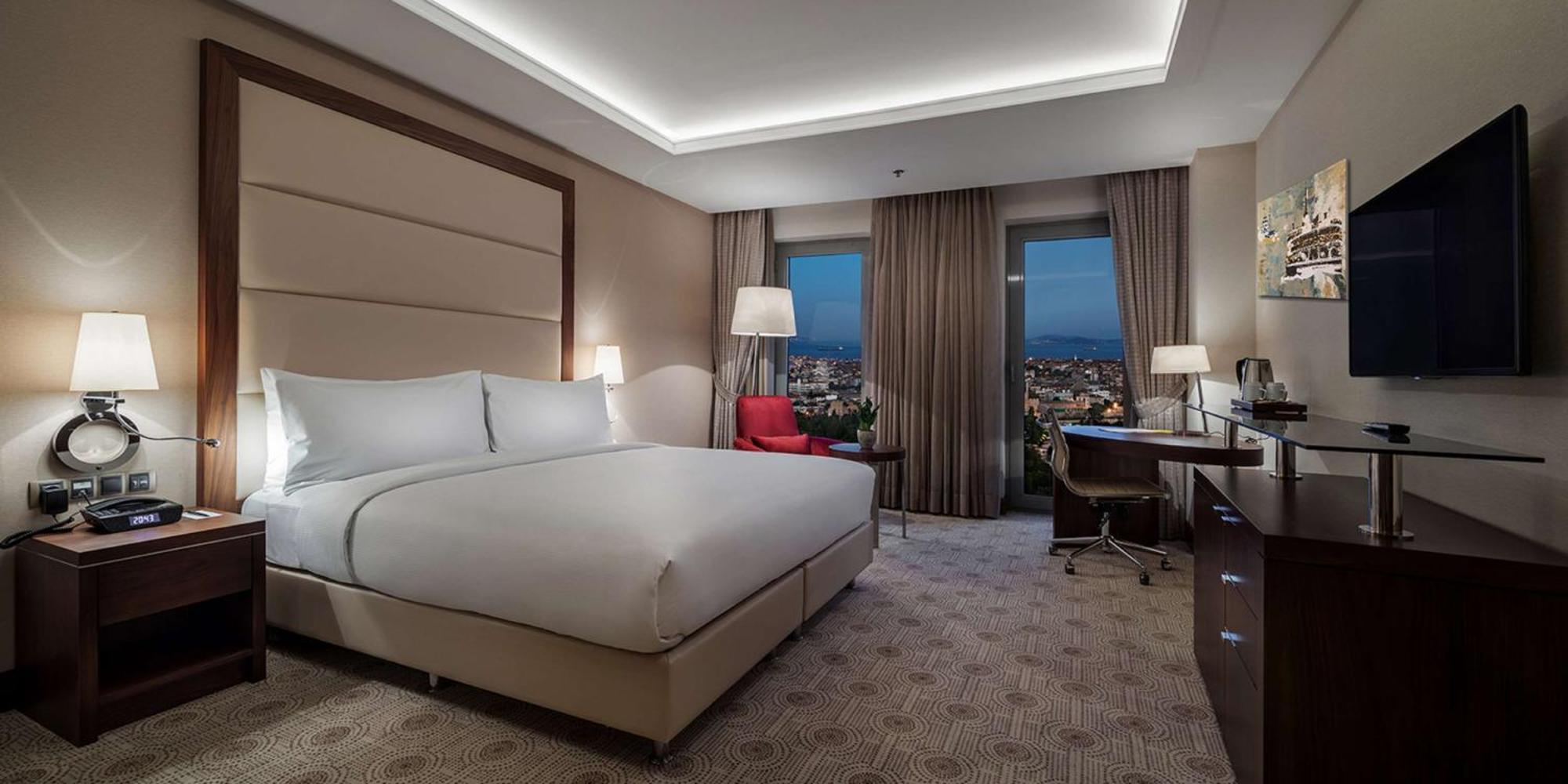 Deluxe Zimmer mit Kingsize-Bett mit Meerblick