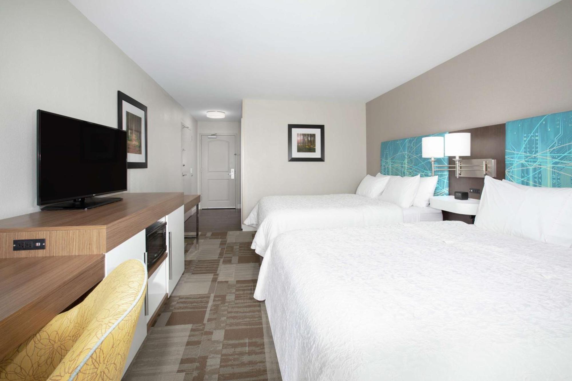 Room with Two Queen Beds - Non-Smoking