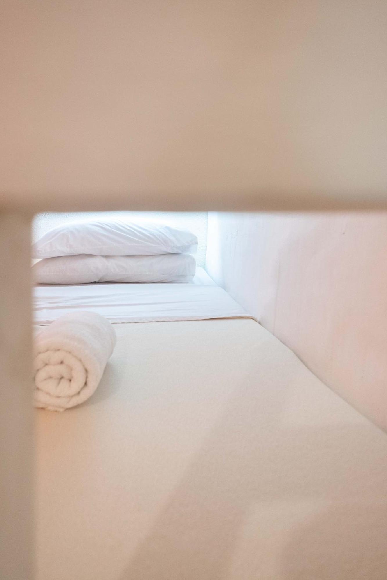 Bed in 8-Bed Mixed Dormitory Room