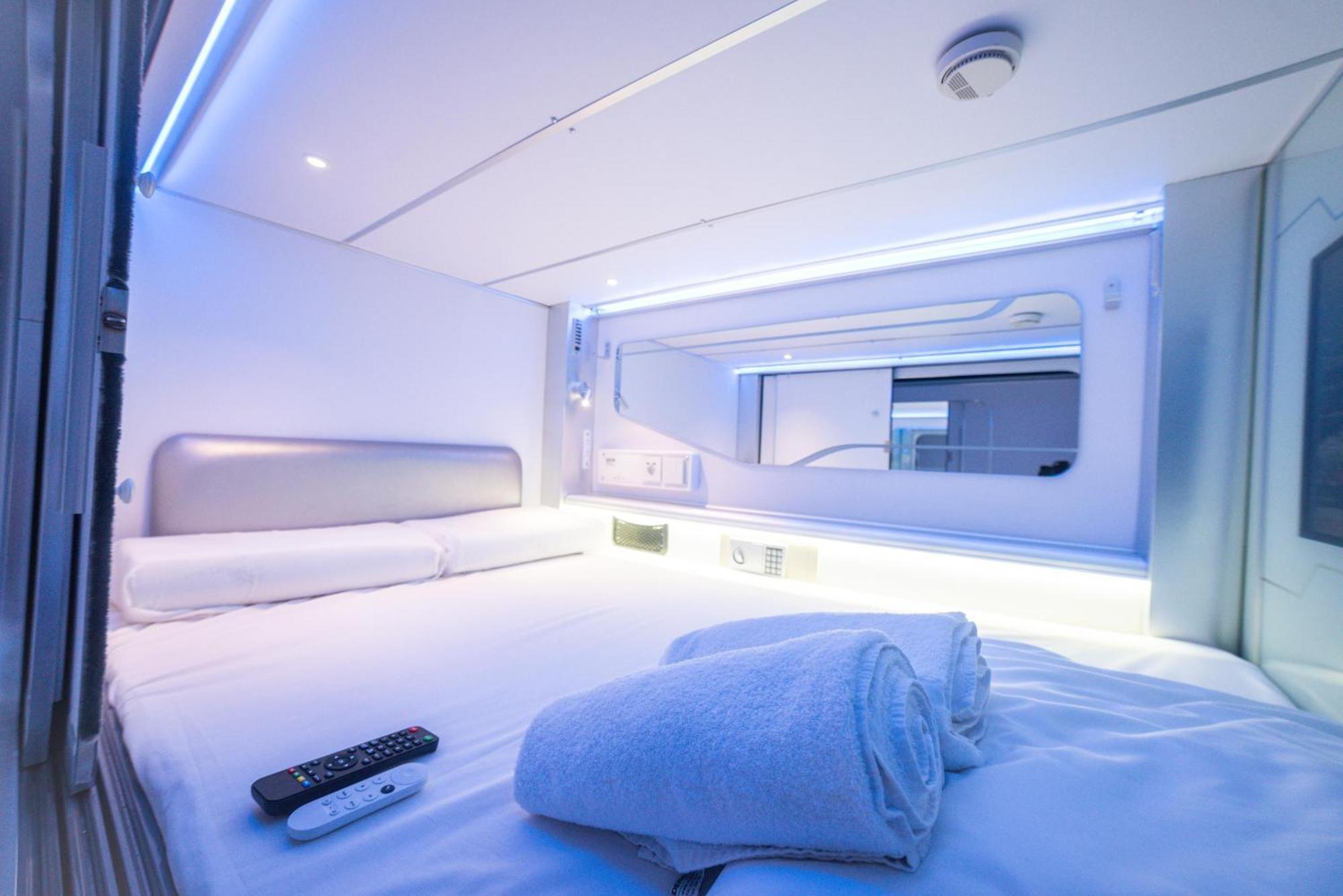 Capsule Double Room