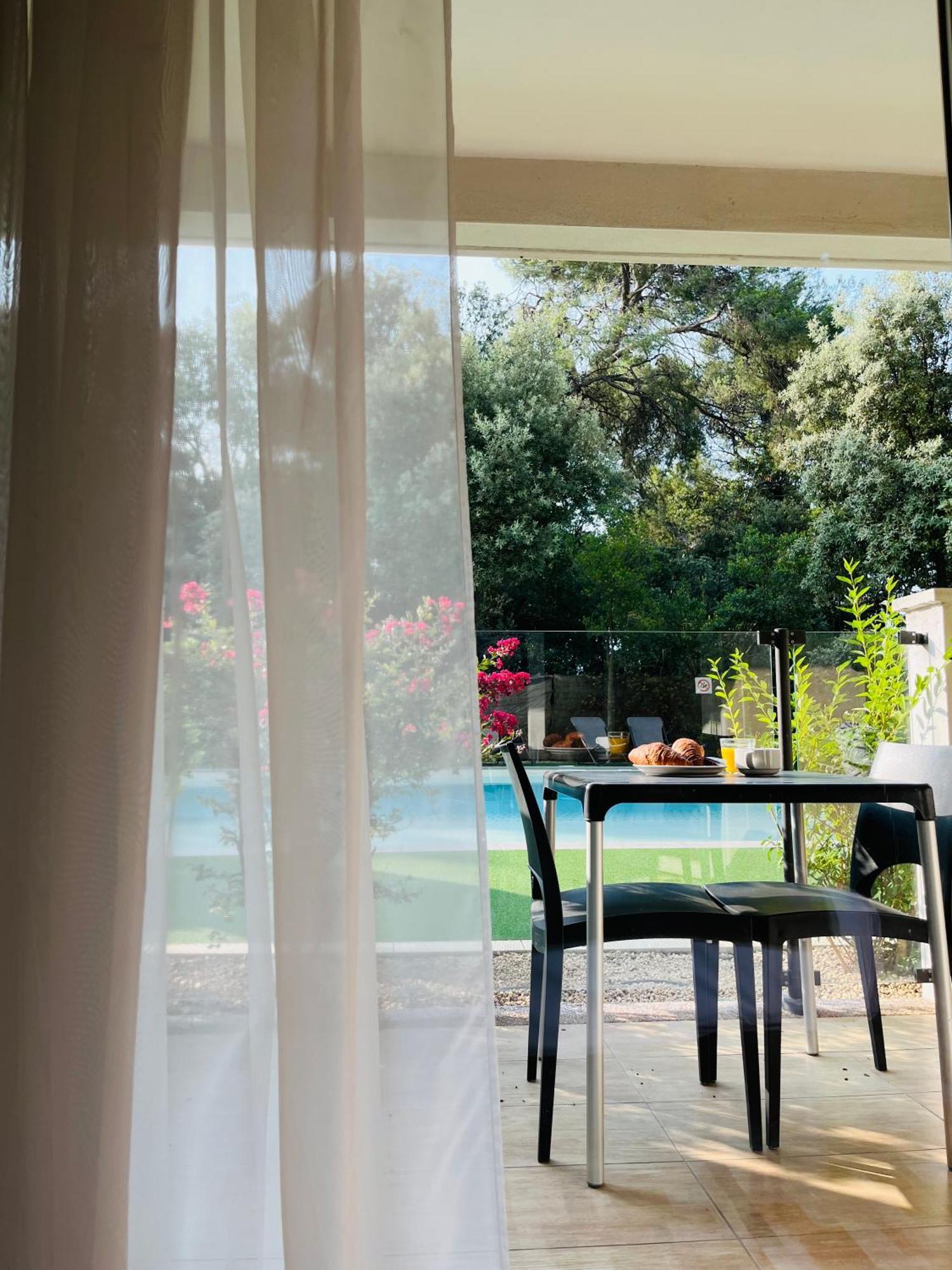 Chambre Double Supérieure avec Terrasse et Cuisine