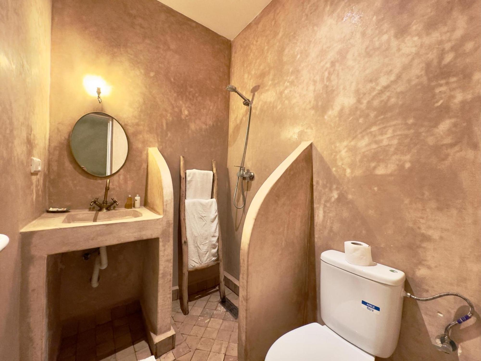 Camera Familiare con Bagno Privato