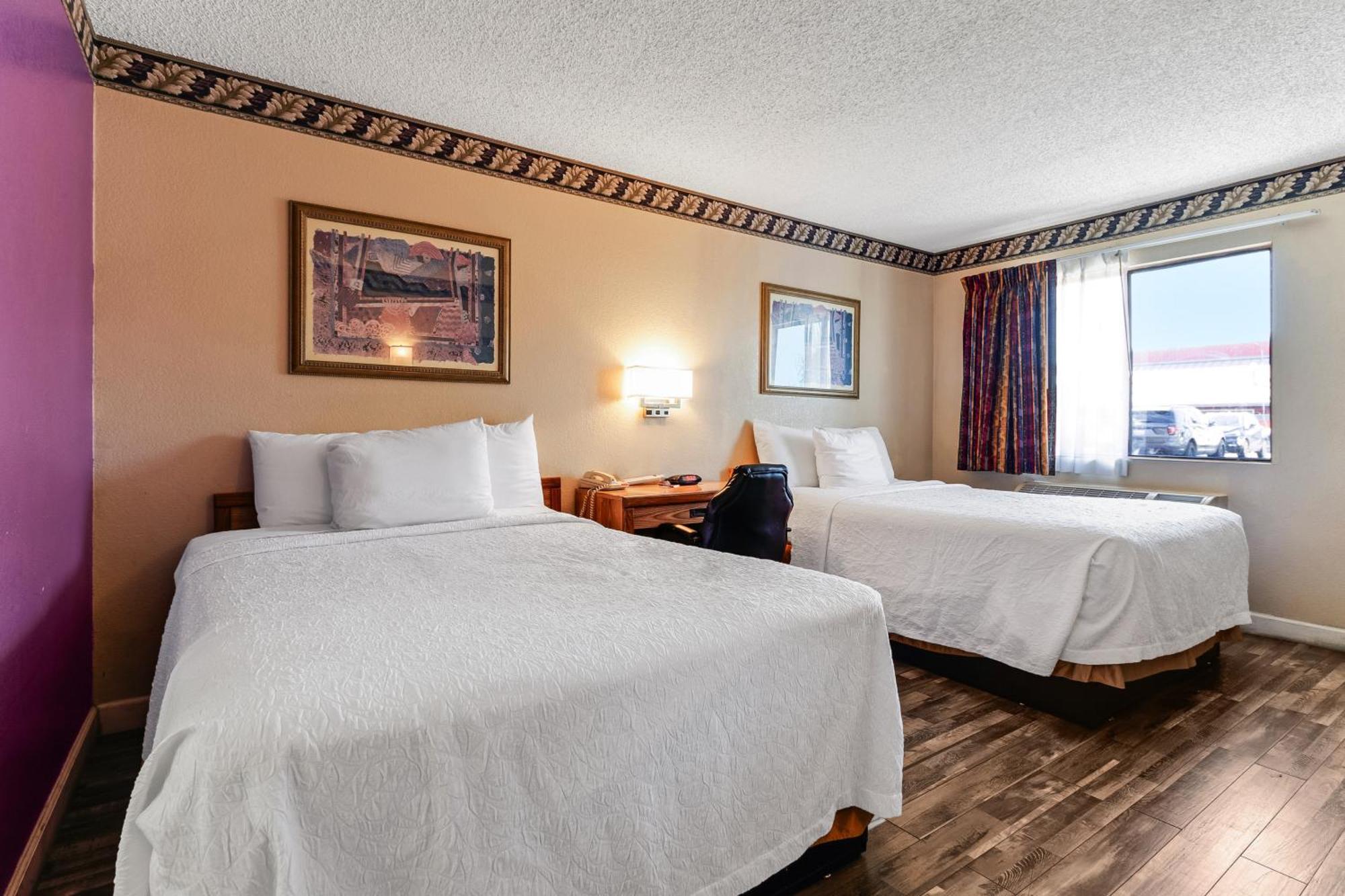 Double Room with Two Double Beds - Non-Smoking (4 Adults)