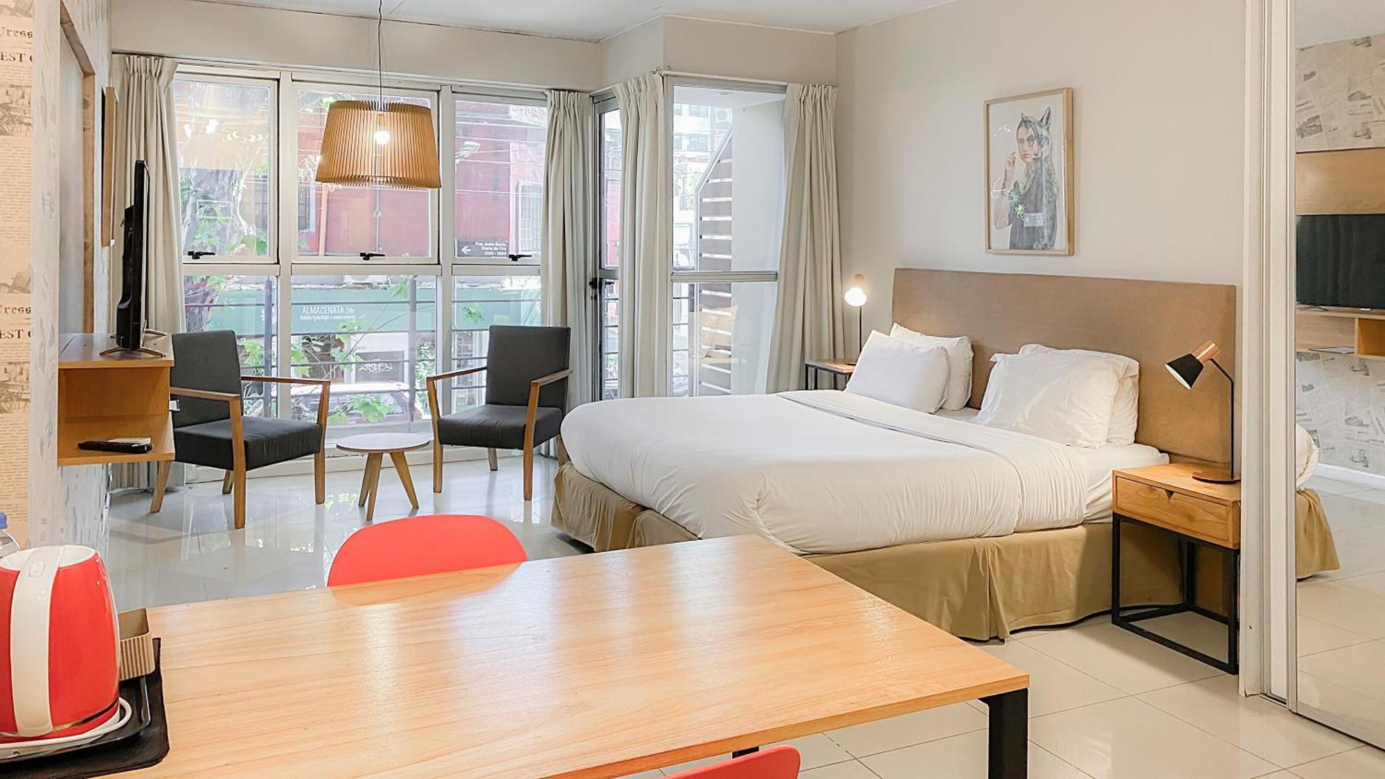 Studio Apartment