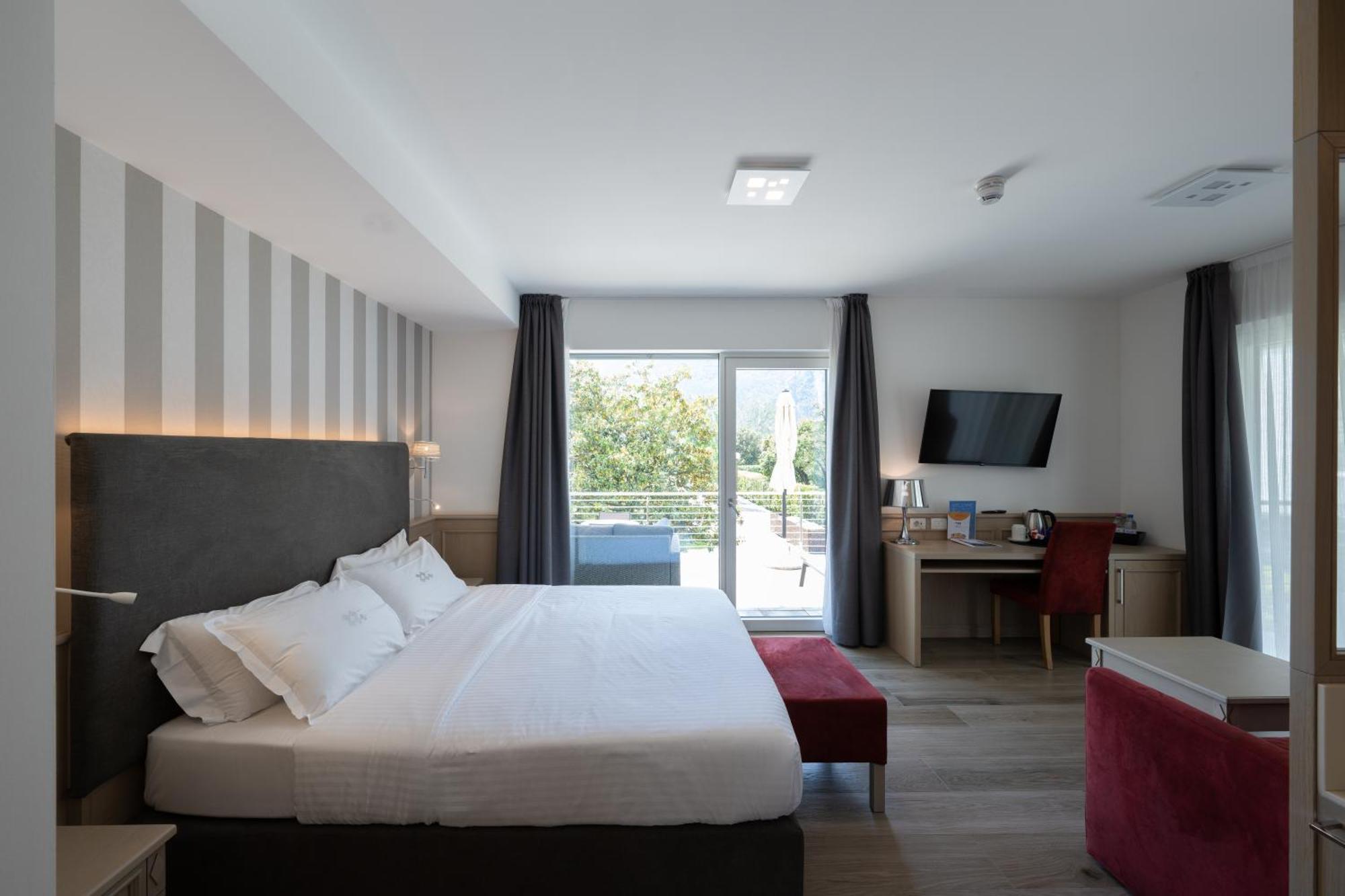 Junior Suite with Terrace,1589554594:JPEG