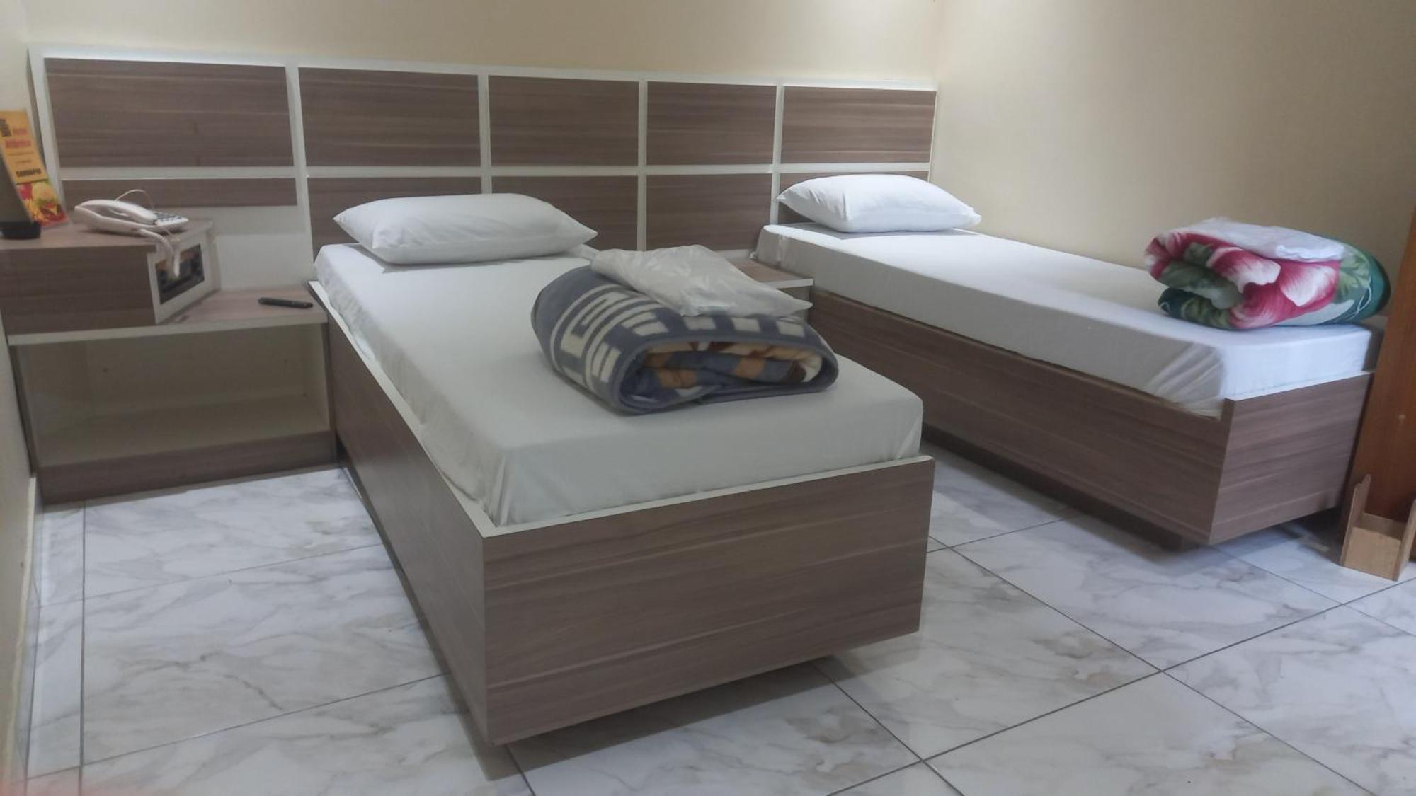 Quarto Duplo