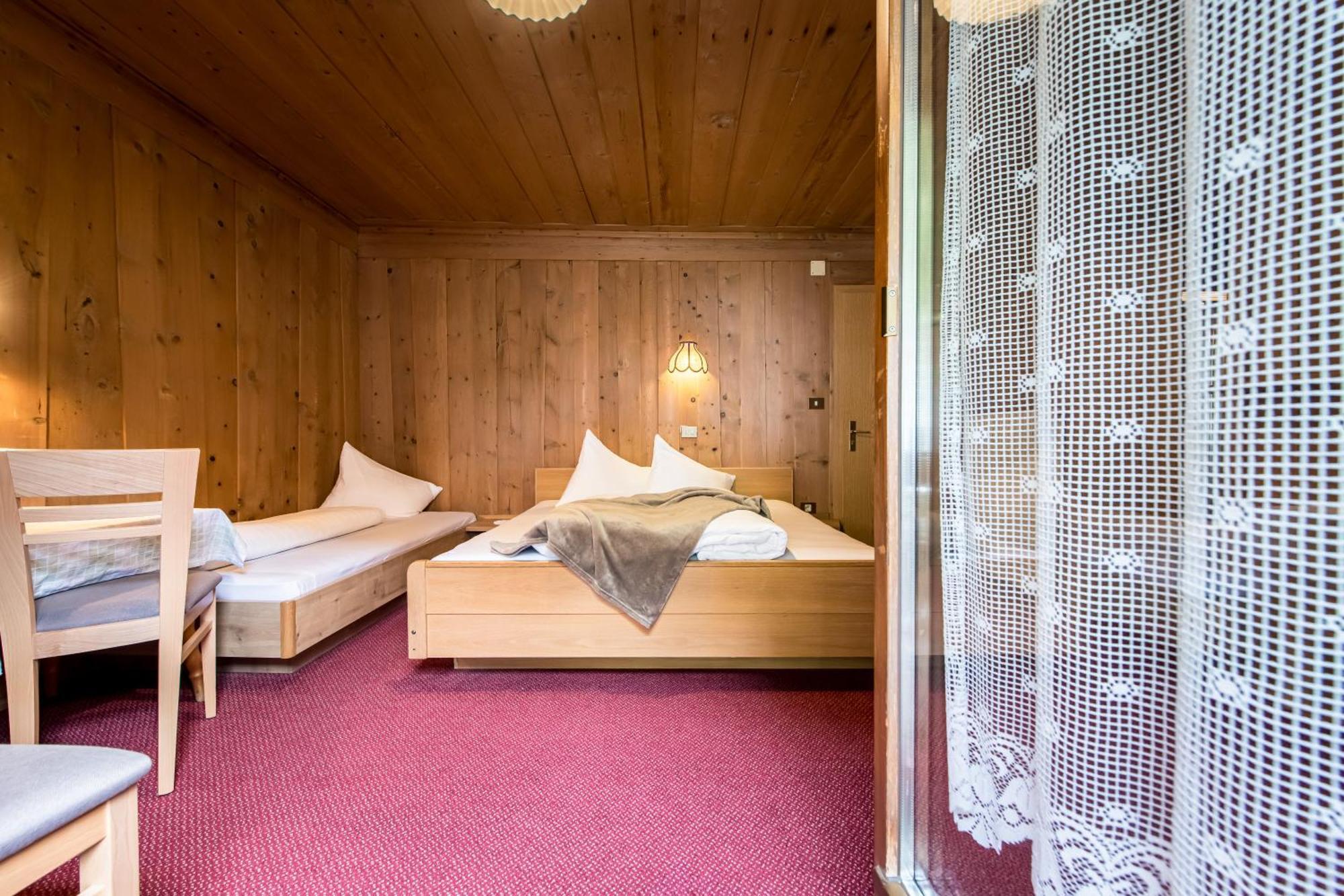 Basic Triple Room