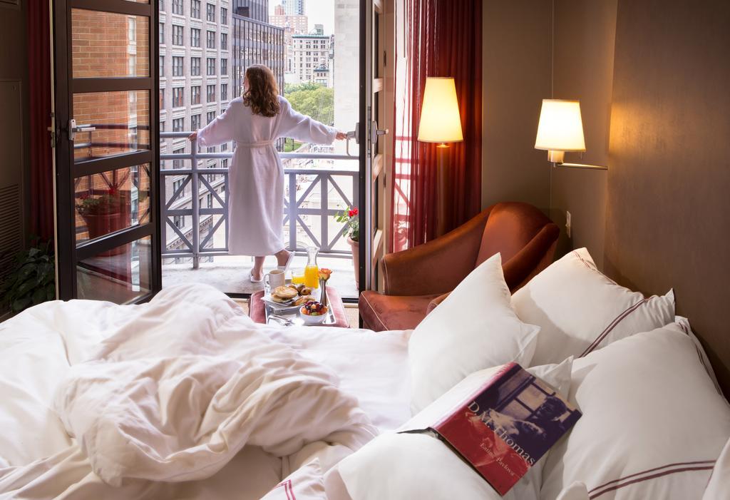 Chambre Lit King-Size avec Balcon