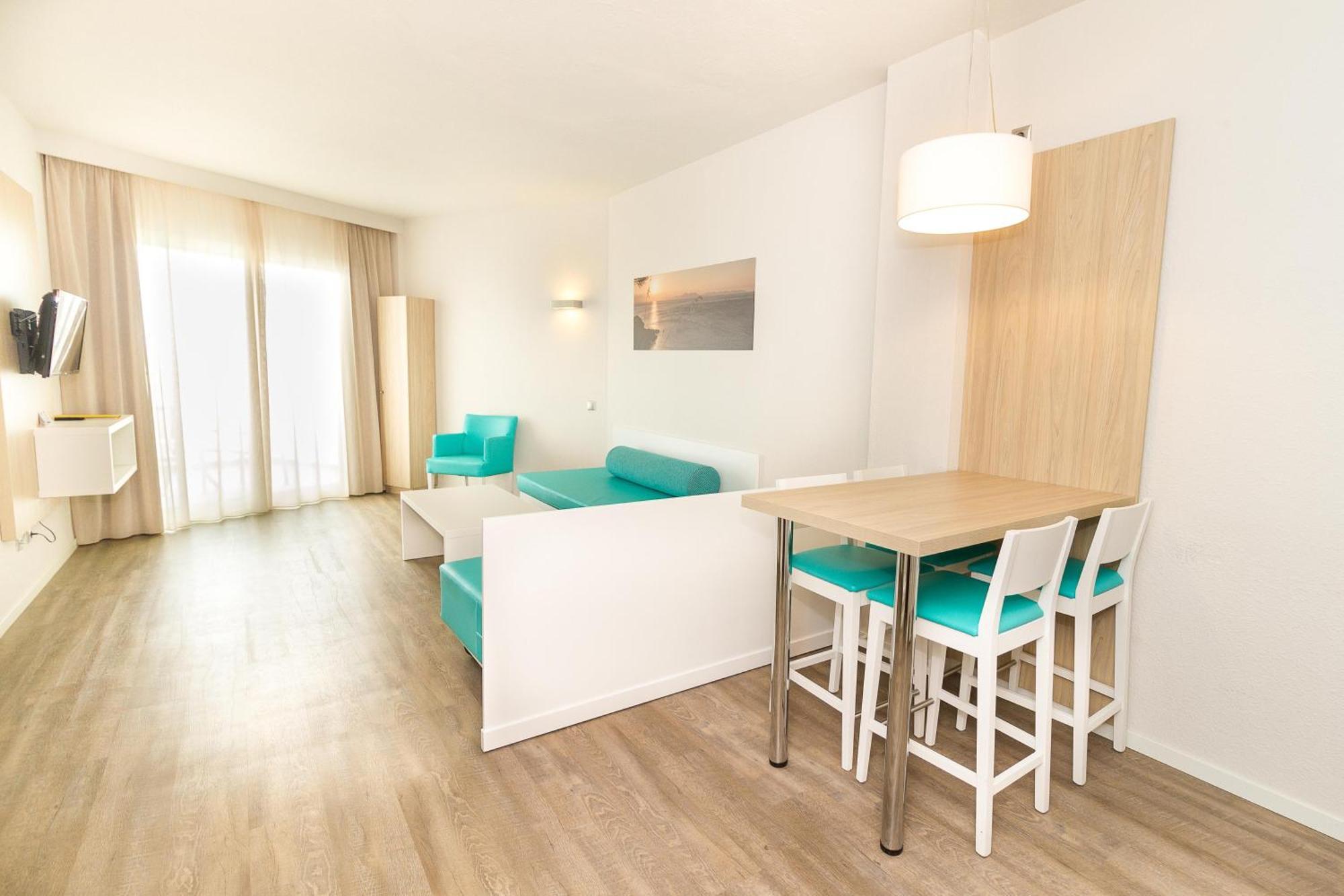 Apartamento com 2 Quartos (4 Adultos)