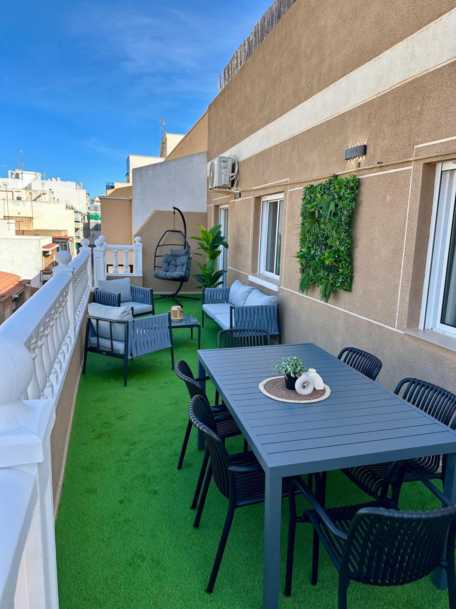 Apartment mit Balkon